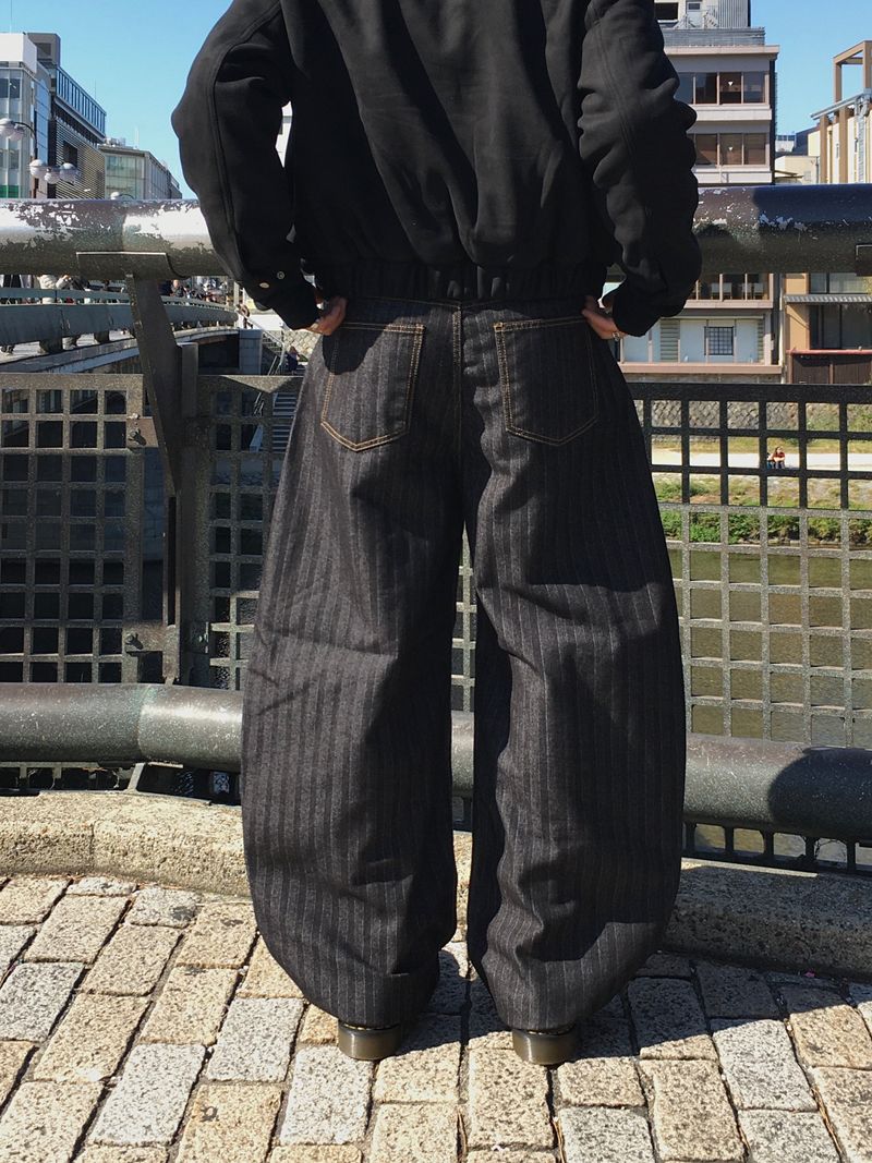Crocket Herringbone Denim Pants (Black)