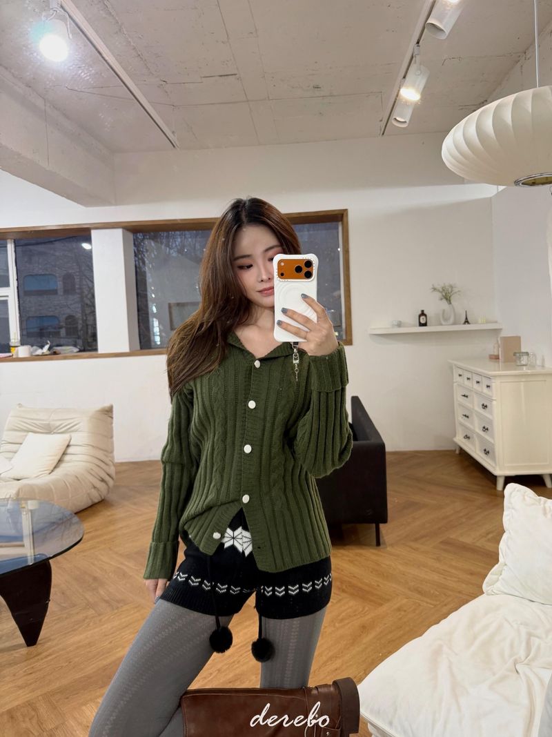 Graphic Knit Shorts