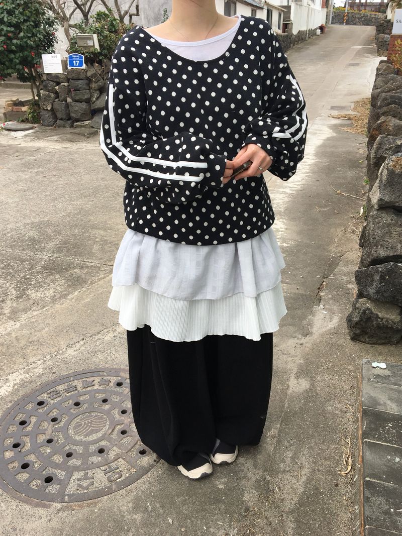 dot track sweatshirt