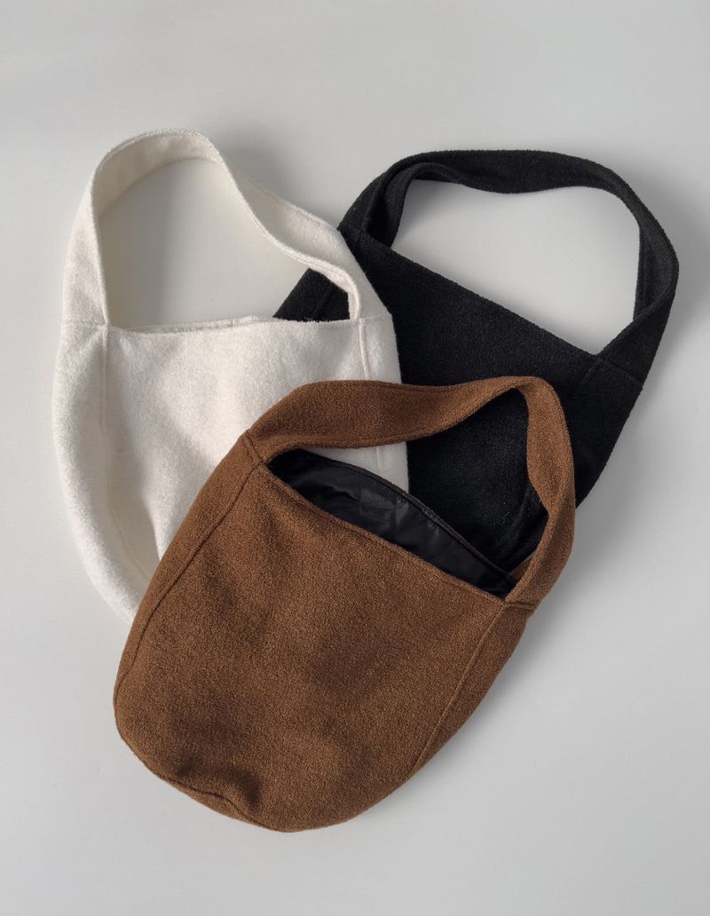 Dumbbell Quilted Shoulder Bag