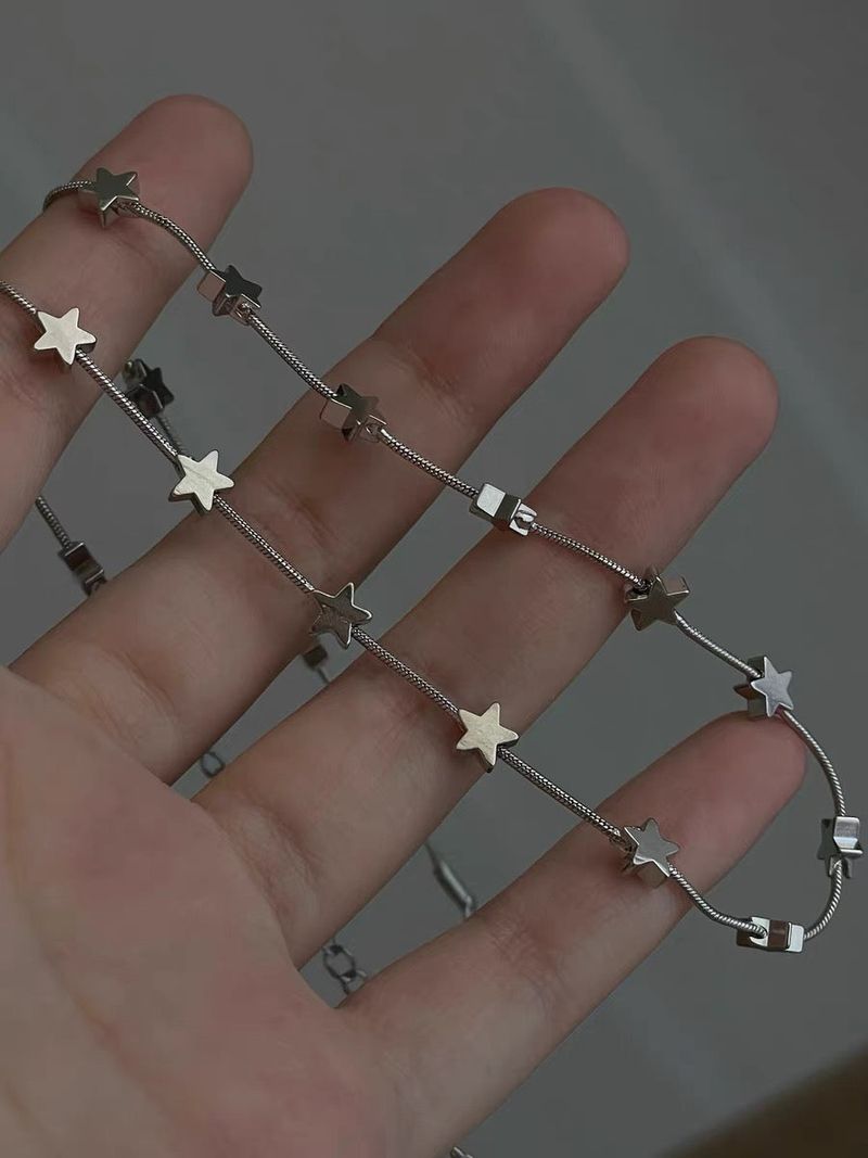Mini star***point necklace