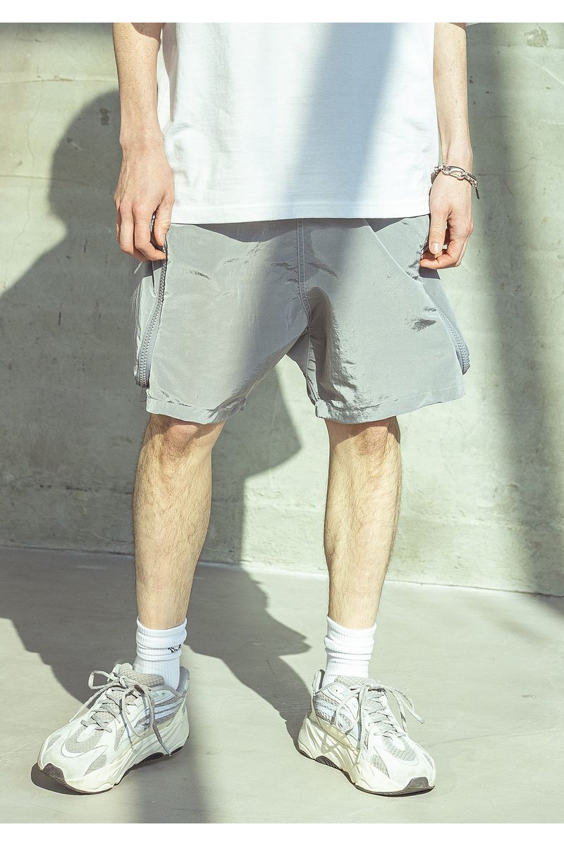 MASSNOUN（マスノウン）の「ZIPPER POCKET NYLON SHORT PANTS（Pants）」