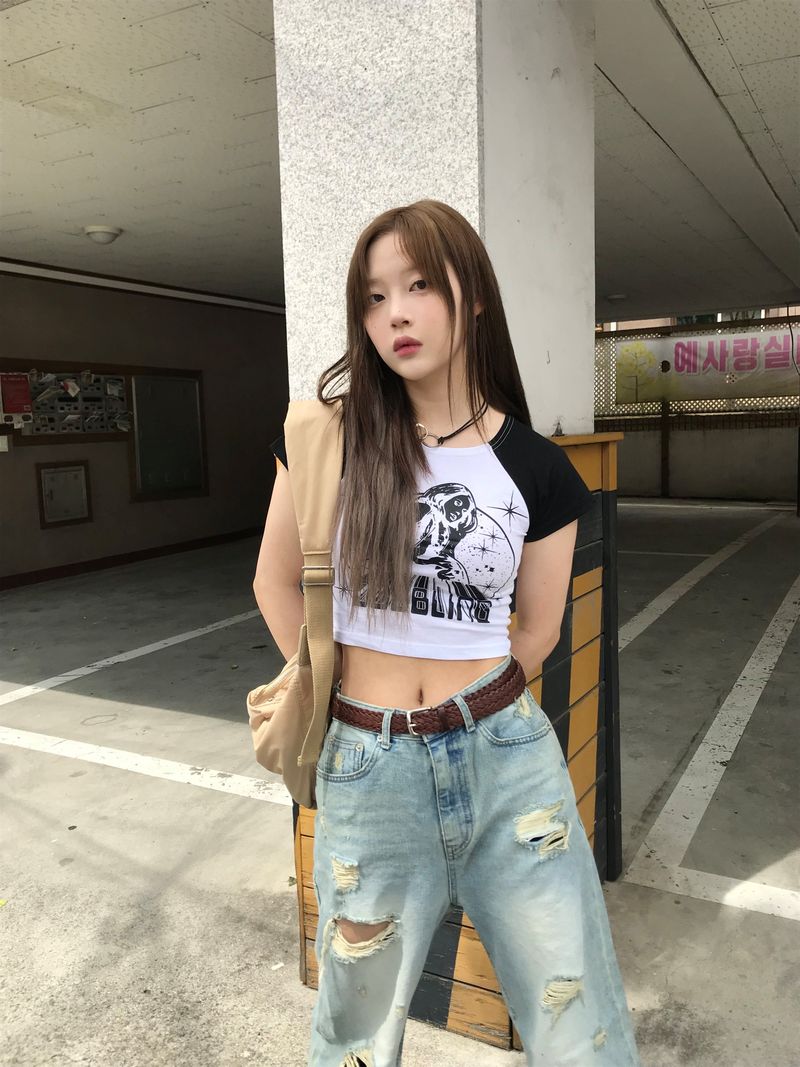 Selene crop T