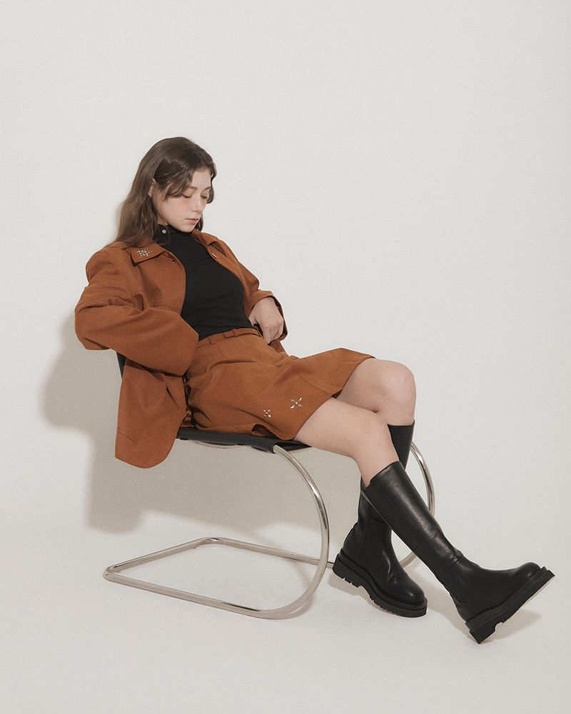 FAUX SUEDE STUDS MINI SKIRT [BROWN]