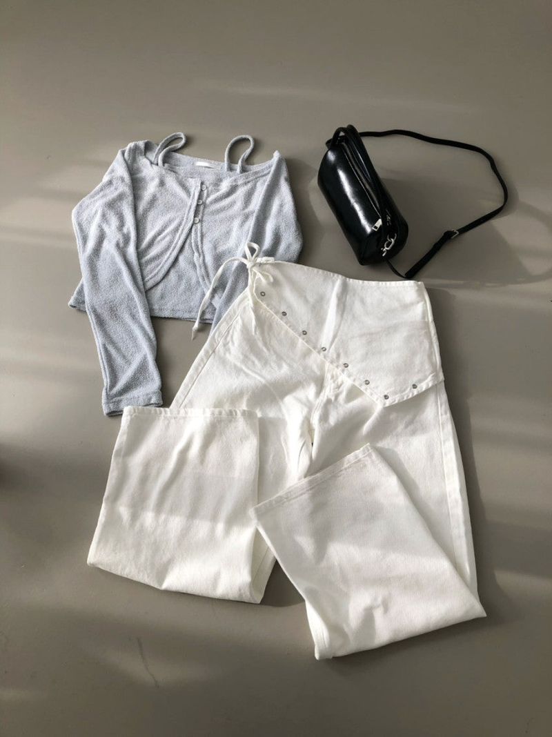 Forming sleeveless cardigan set