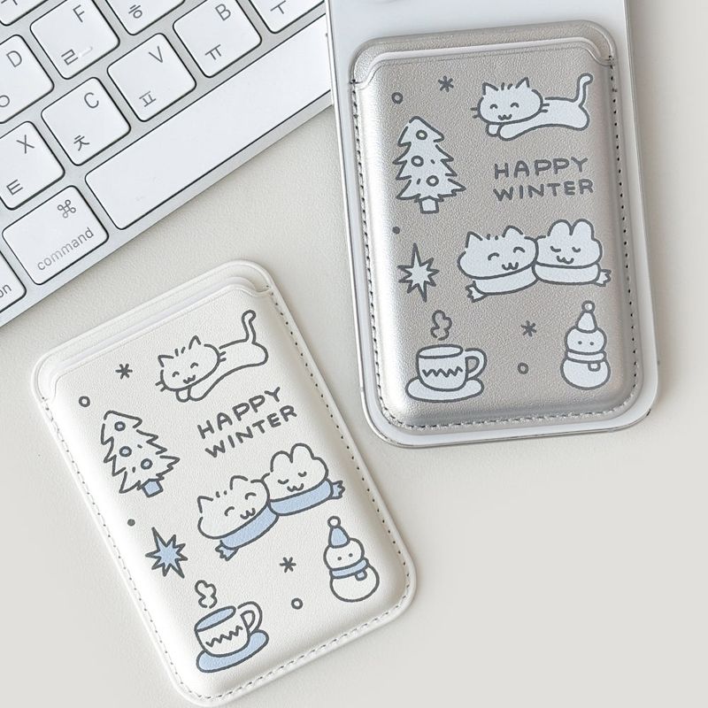 Monani Studio（モナニースタジオ）の「[Macsafe] Winter cat MagSafe Leather Card Wallet（Smartphone Accessories）」