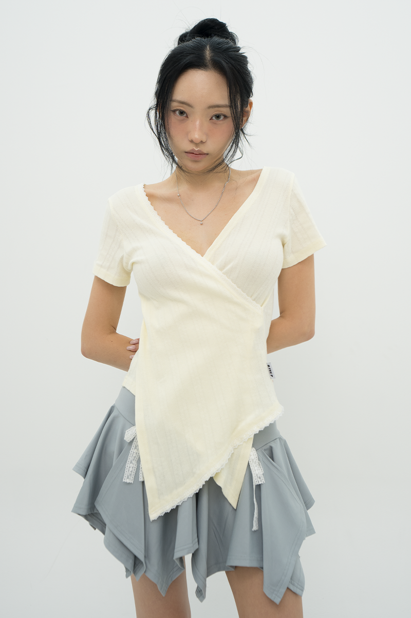 BFEEP(ビーピーピ)の「(Copy of) Garden Lace Wrap Top _ YELLOW(Tops)」