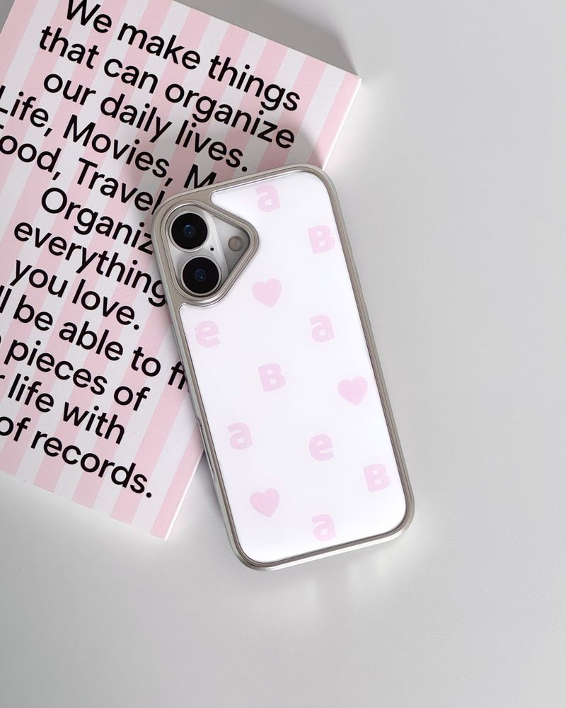 ABOE（アビオエ）の「NEW LOGO White Pink Silver Epoxy Case（Smartphone Accessories）」