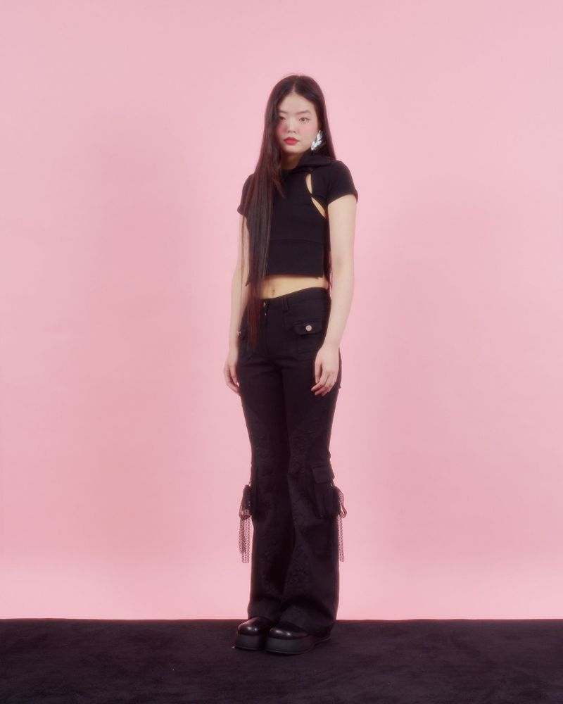 QUIPAO CALLER SLIT T [BLACK]