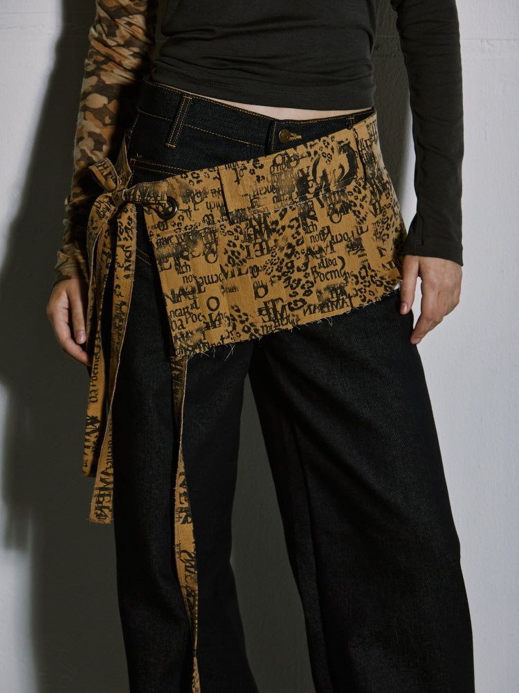  LETTERING PLEATS SKIRT