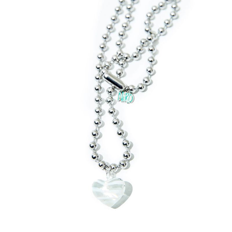 ACRYLiC HEART NECKLACE
