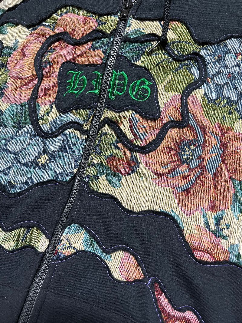BLACK CUTTING OUT HOODIE