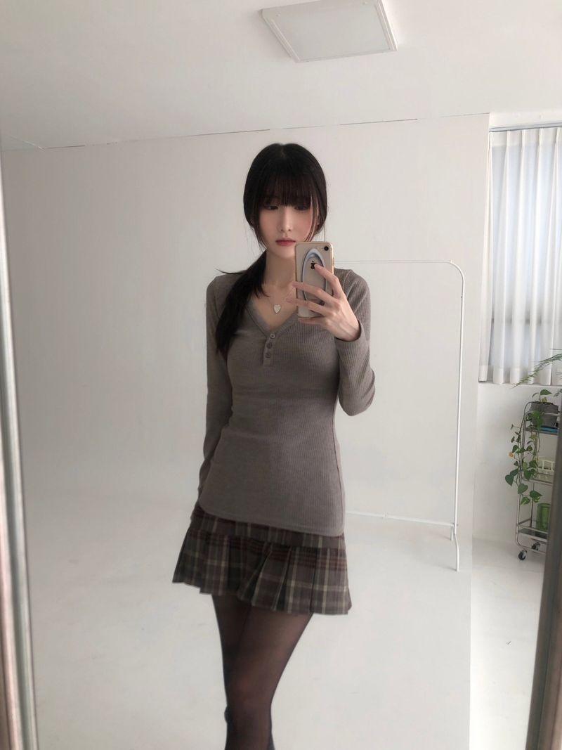 Kitten（キッテン）の「Top checkered pleats skirt (one color)（Skirts）」