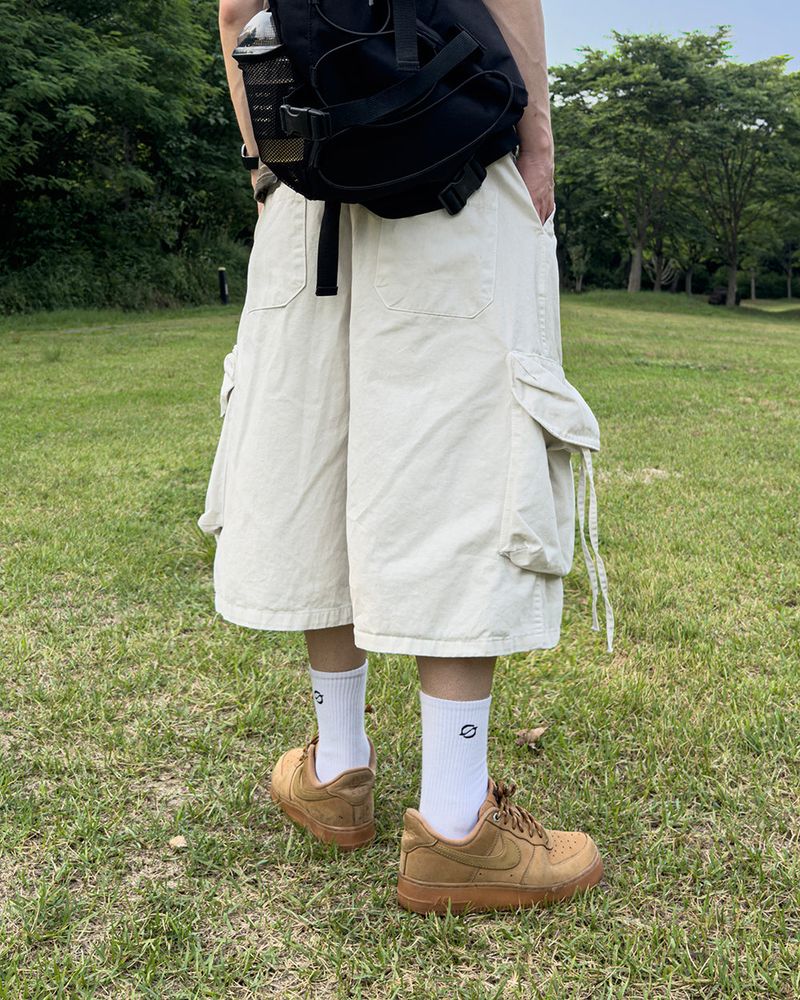 DROON Pigment Strap Cargo Bermuda