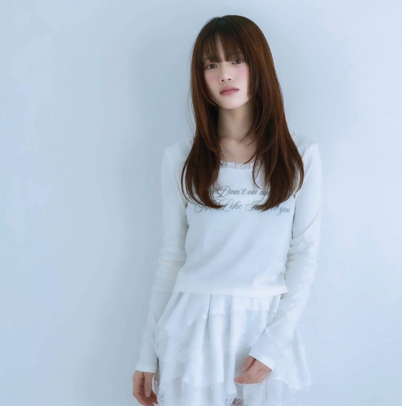 lace letter tee (white)