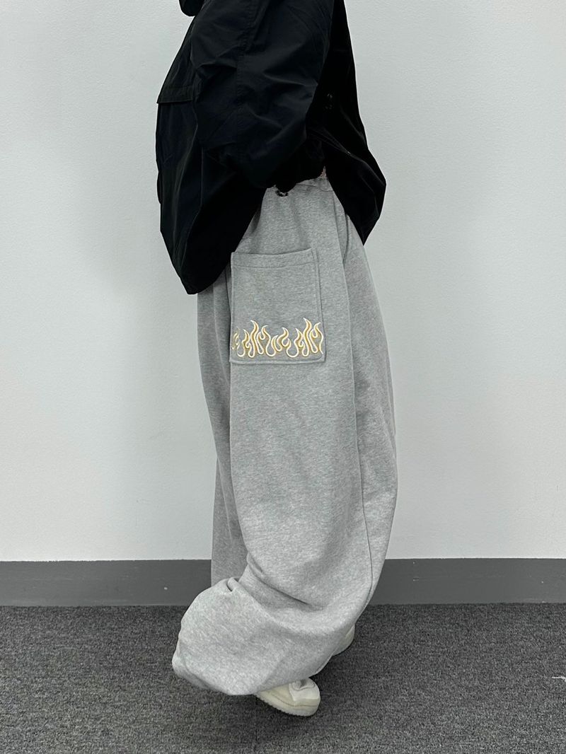 ファイアパンツ