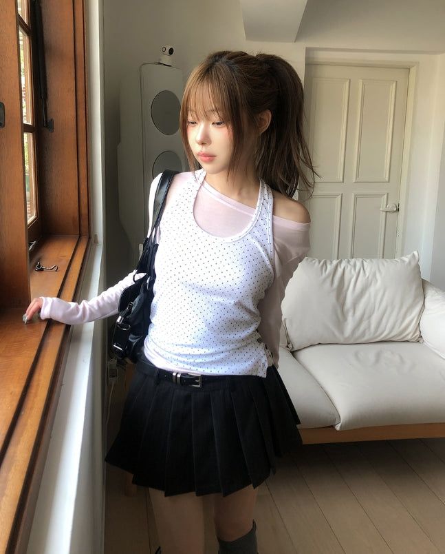 ULAN（ユレン）の「Mints Mother-of-Pearl Button Dot Halter Sleeveless Top（Tops）」