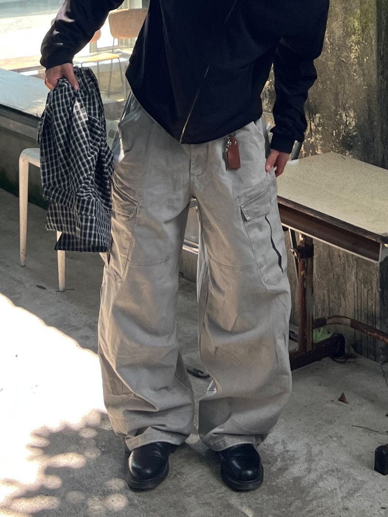 ESOO(イス)の「Toby Stone-Washed Cargo Pants (4 Colors)(Pants)」