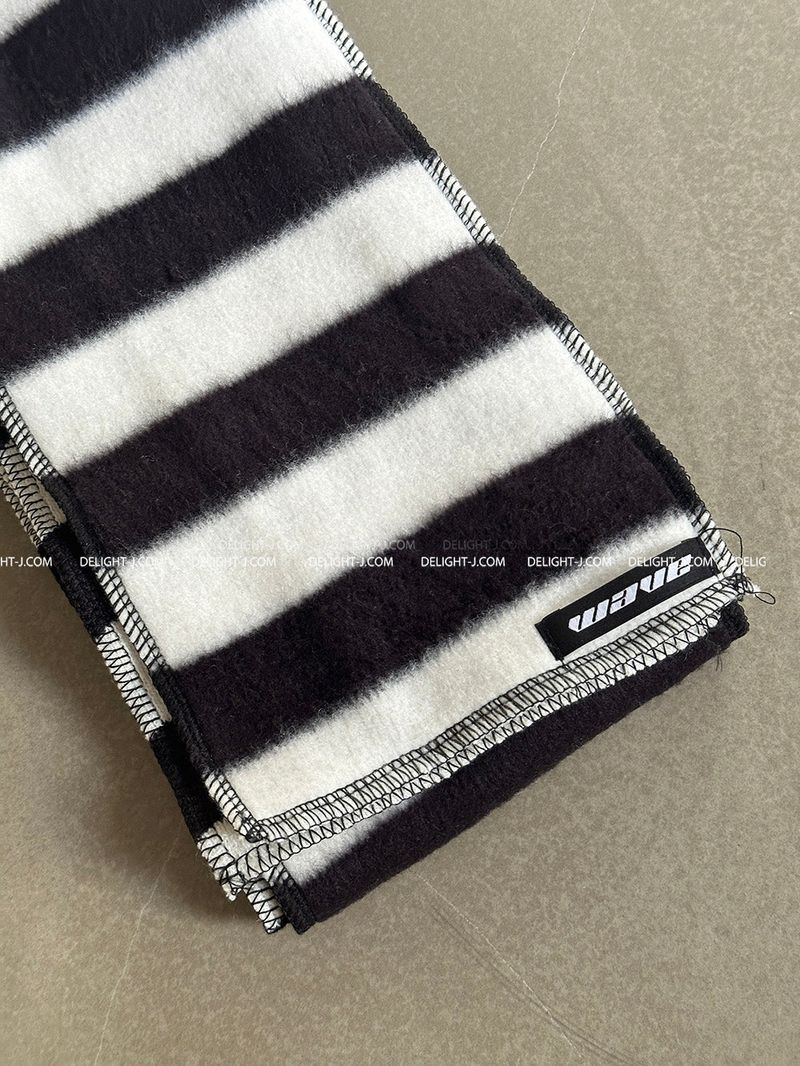 Petit striped scarf muffler