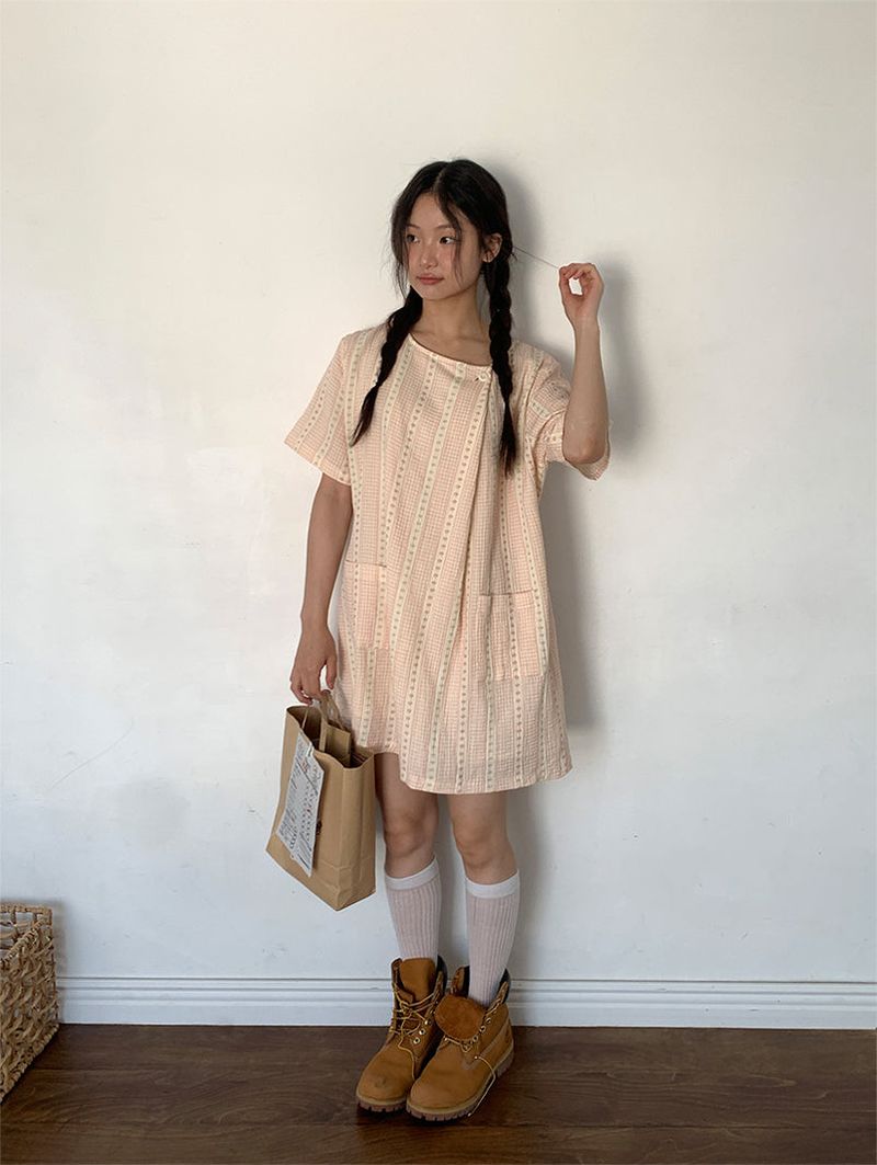 SOFT FLOWER BUTTON DRESS (2C)