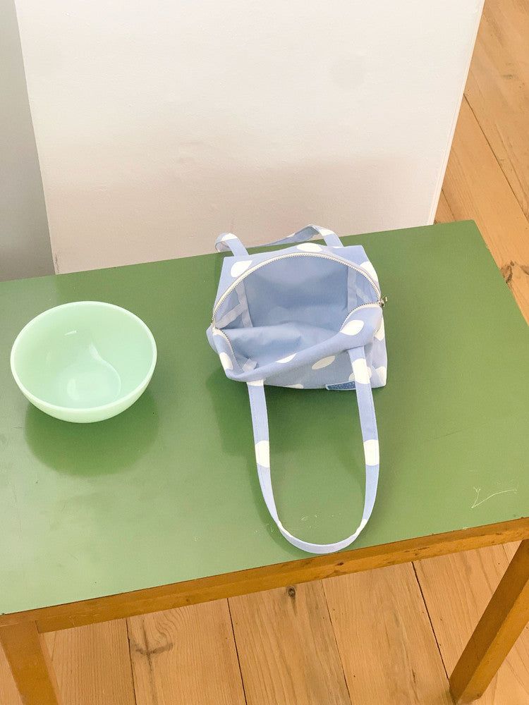 Handy pouch (babyblue dot)