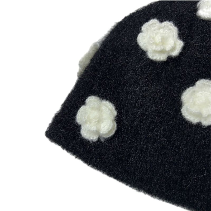 flower beanie (black)