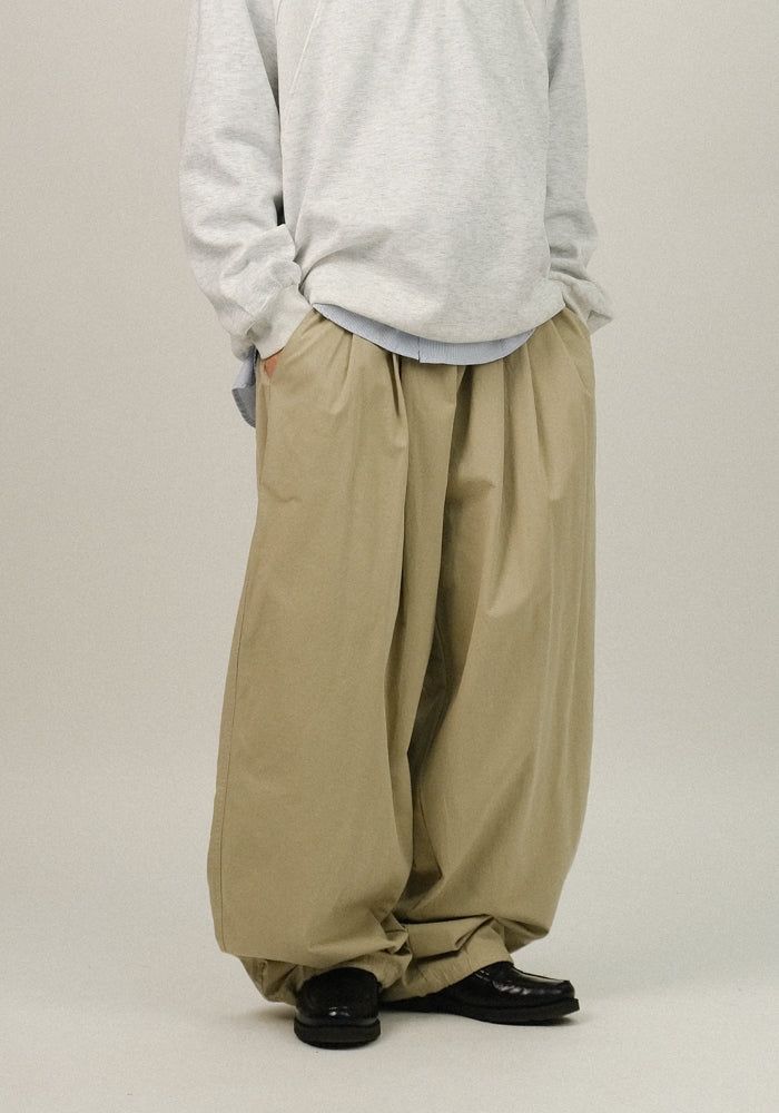 SEMIKAJI（セミカジ）の「DEE Banding Ballon Pin-tuck Wide Pants（Pants）」