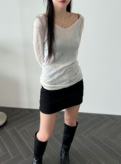 V-neck T-shirt (3 colors)