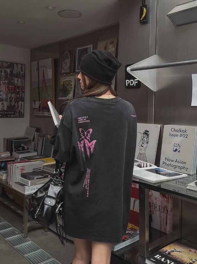 Butterfly Printed Oversized Fit Sweatshirt