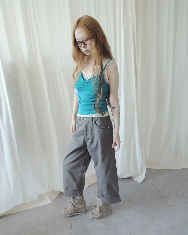HERRINGBONE ROLL-UP BUCKLE PANTS