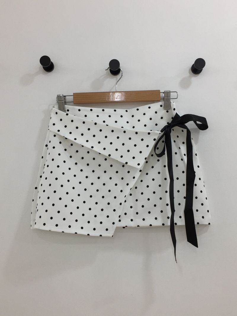 Dot Ribbon Strap Skirt