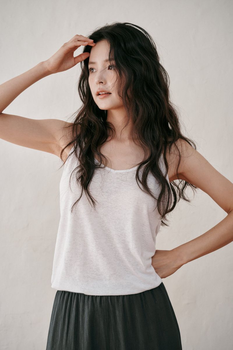 Linen V-neck sleeveless (Brown)