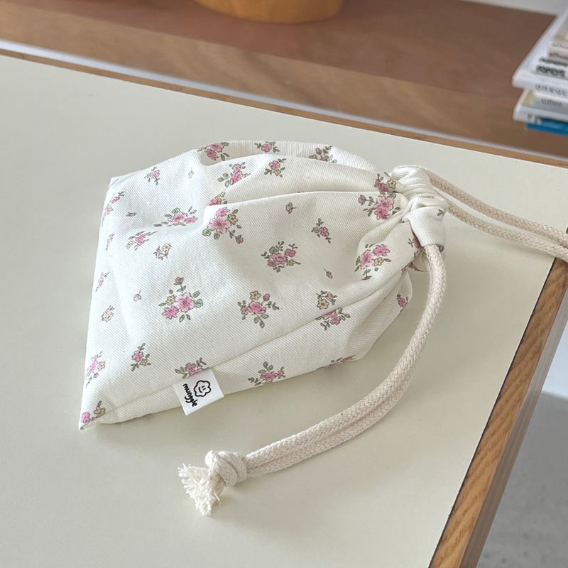 SPRING FLOWER STRING POUCH