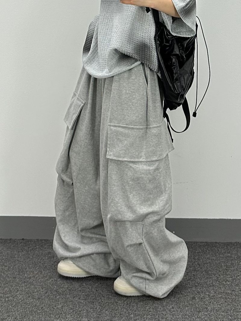 mild cargo long pants