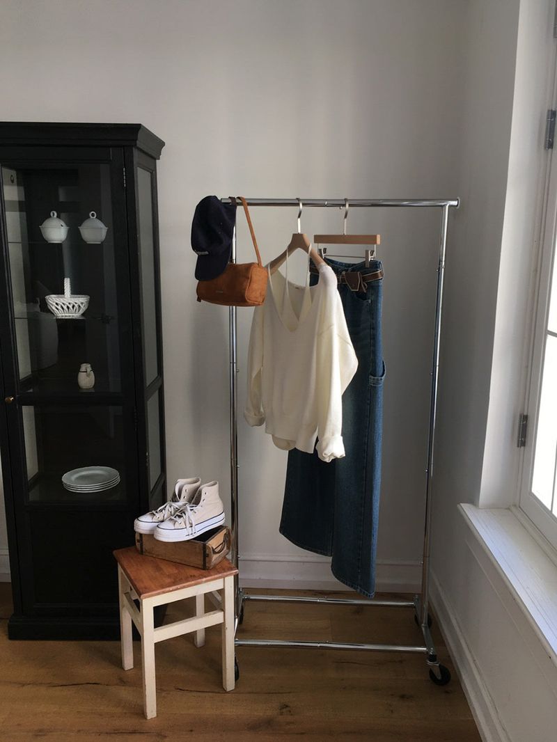 V-Neck Knit & Tank Top Set