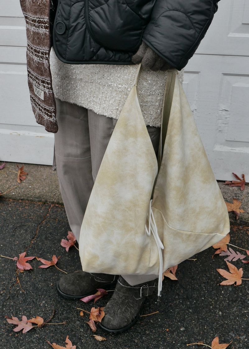 Jeanne Leather Shoulder Bag_Crack Beige