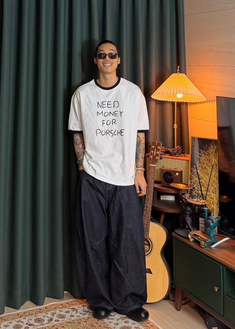 Need Money Ringer Short-Sleeve T 2COLOR