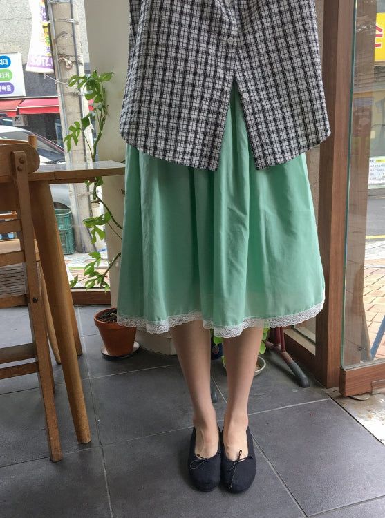 BAON（バオン）の「Ruri Color Lace Midi Skirt（Skirts）」
