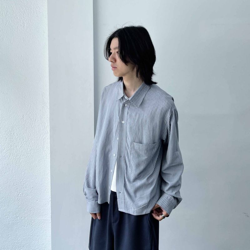 Sharp Silhouette Striped Wide Shirt