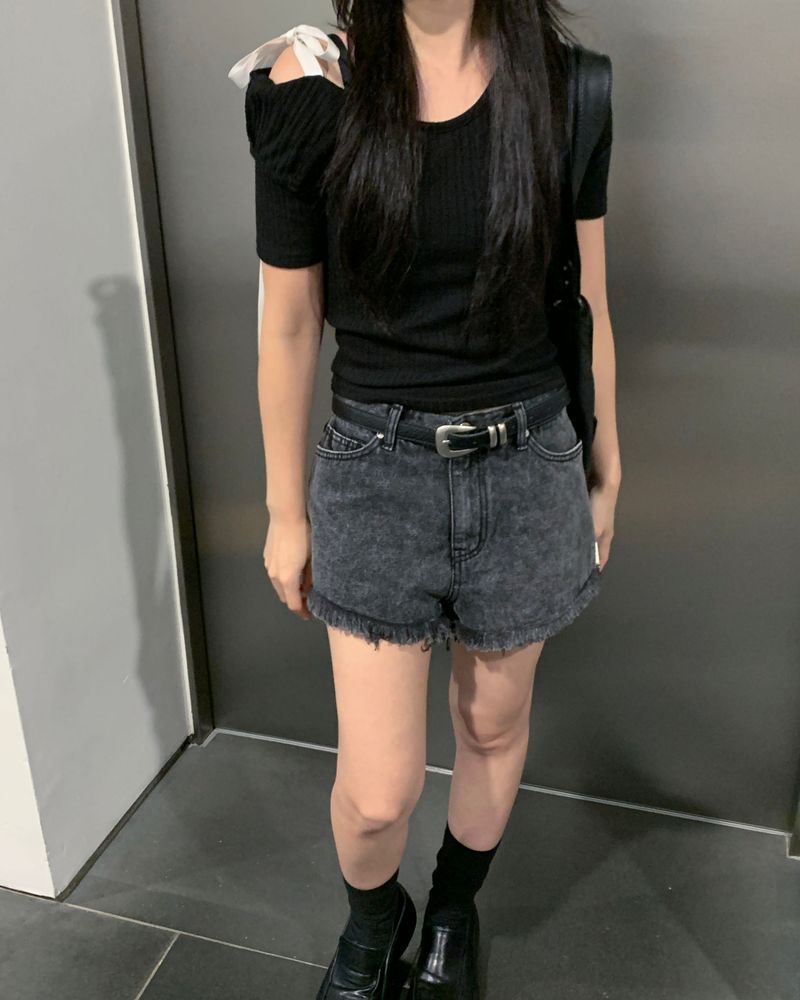 Fringe denim shorts