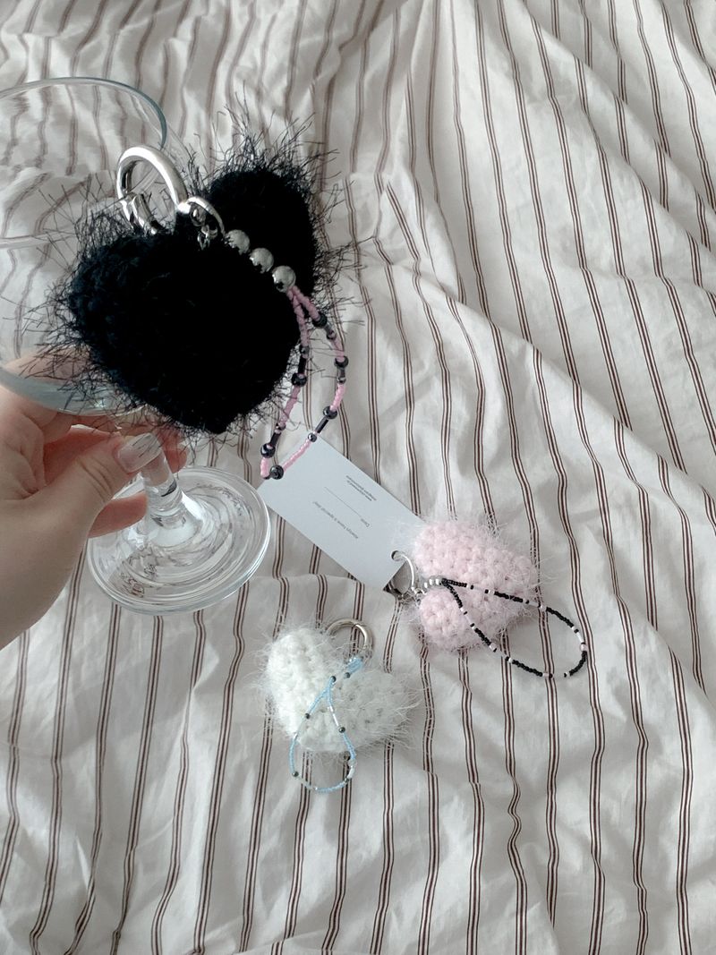 heart keyring_black