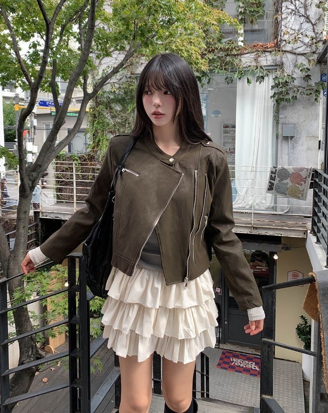 Dock Unbalance Zipper Crop Leather Jacket