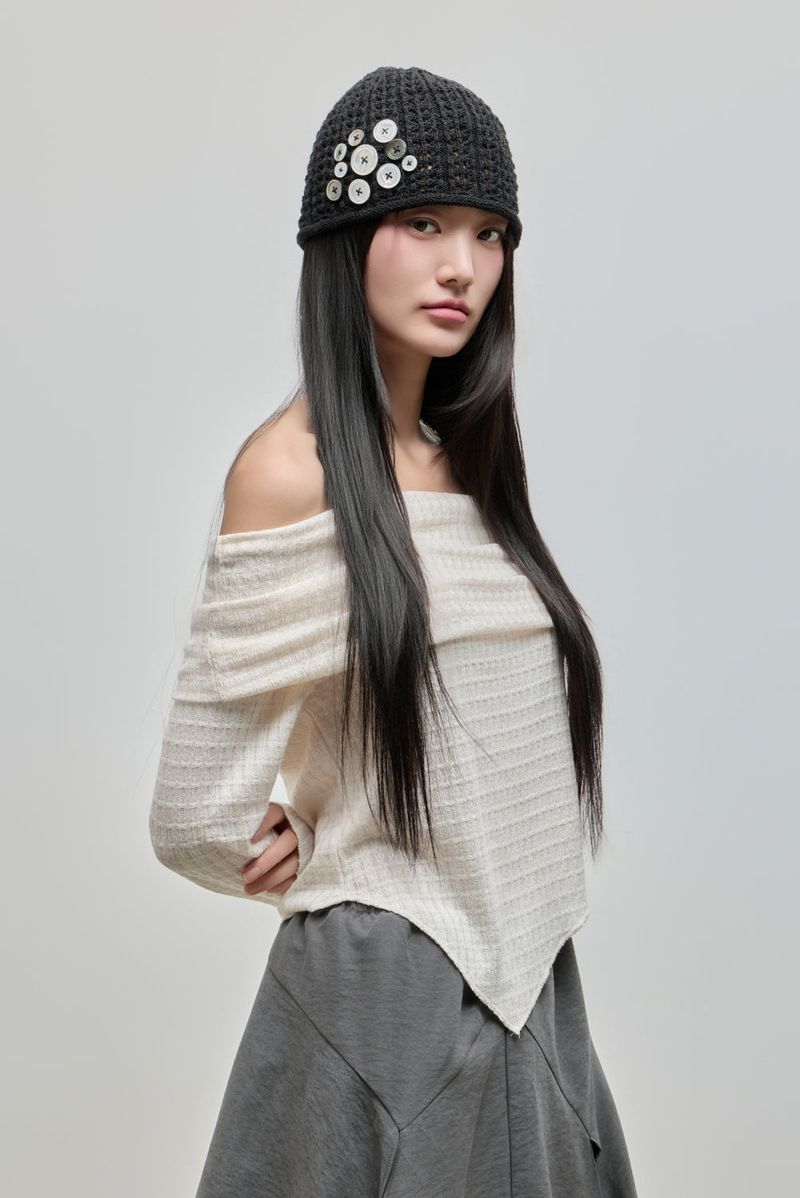 Cowl-neck Open Shoulder Tee_Ivory