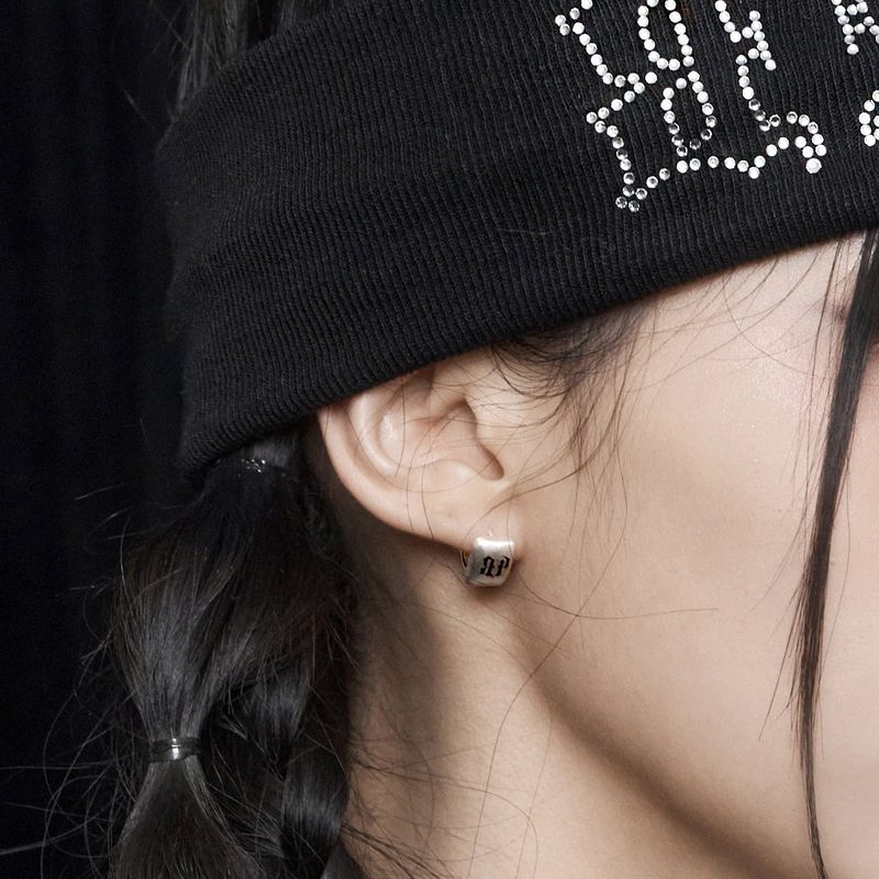 blackpurple（ブラックパープル）の「[Silver925] Black Engrave Clip Earrings（Accessories）」