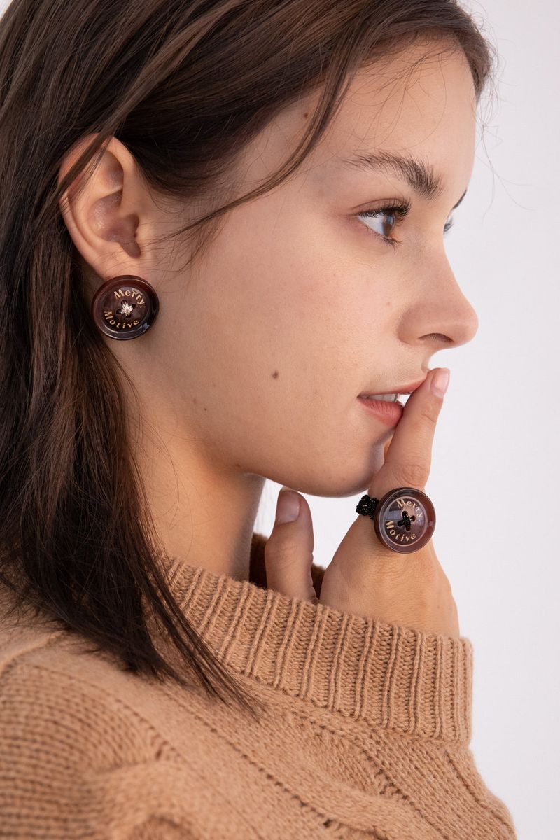 Merry,Motive signature button with knit ring (Wine)
