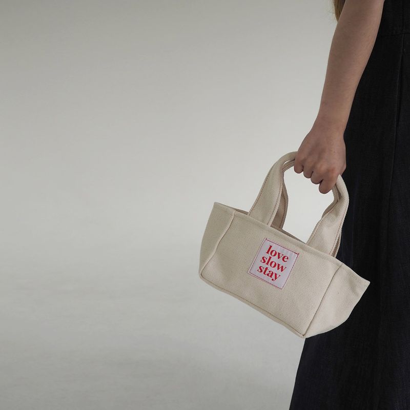 red stitch tote_ivory