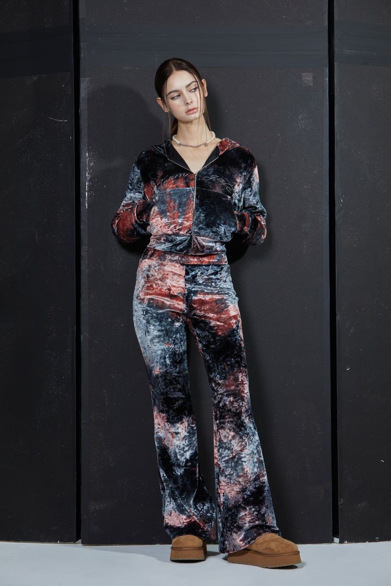 DYEING VELVET HOOD