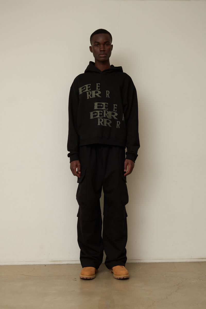 ER(EEERRR)（イーアール）の「EEERRR Crack logo hoodie (Black)（Tops）」