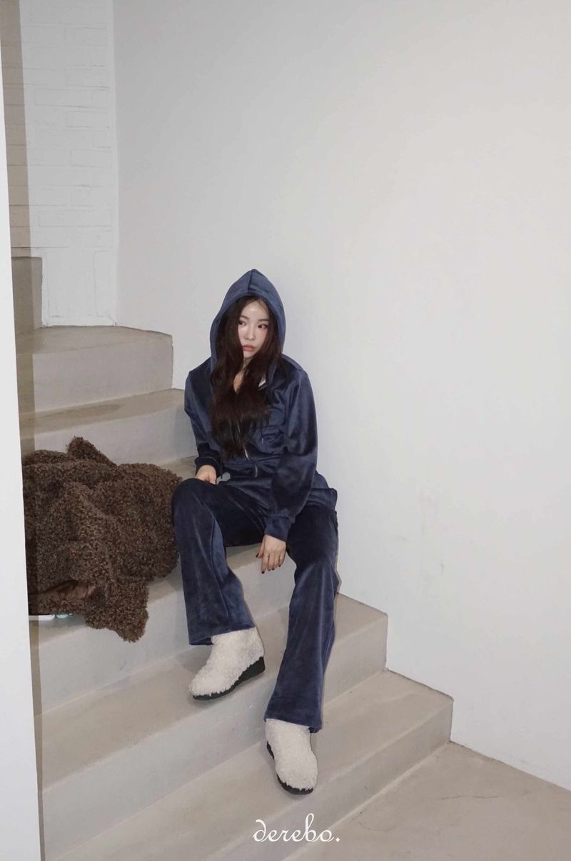 Velvet Winter Hooded Training Set