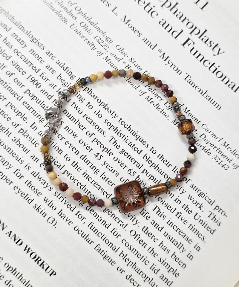 Adamdree(アダムドリー)の「Bohemian Square Vintage Beads Bracelet(Accessories)」